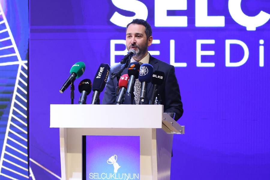 Selçuklu’nun başarısı salona sığmadı 17